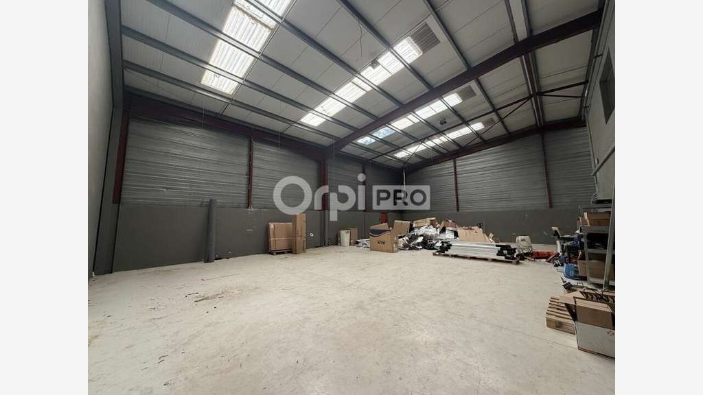 Vente local mixte de 450m² à Villeurbanne