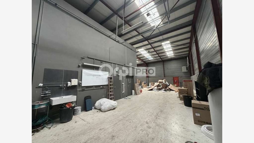 Vente local mixte de 450m² à Villeurbanne