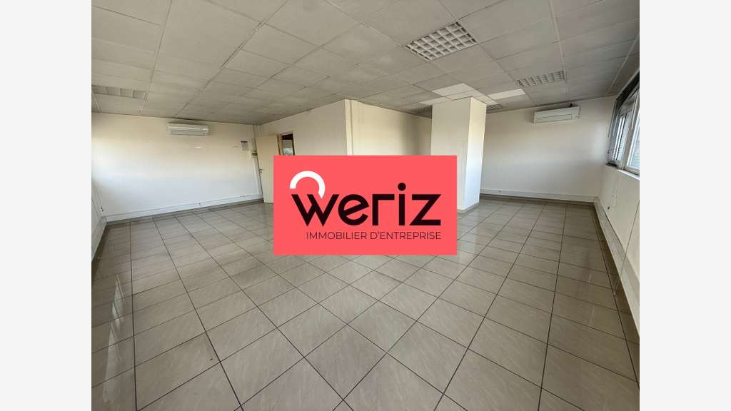 Cellules d'exception 2940m² à vendre à Vitrolles