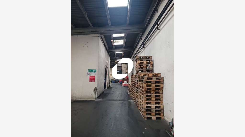 Vente Local d'activité 2107m² Vitry sur seine
