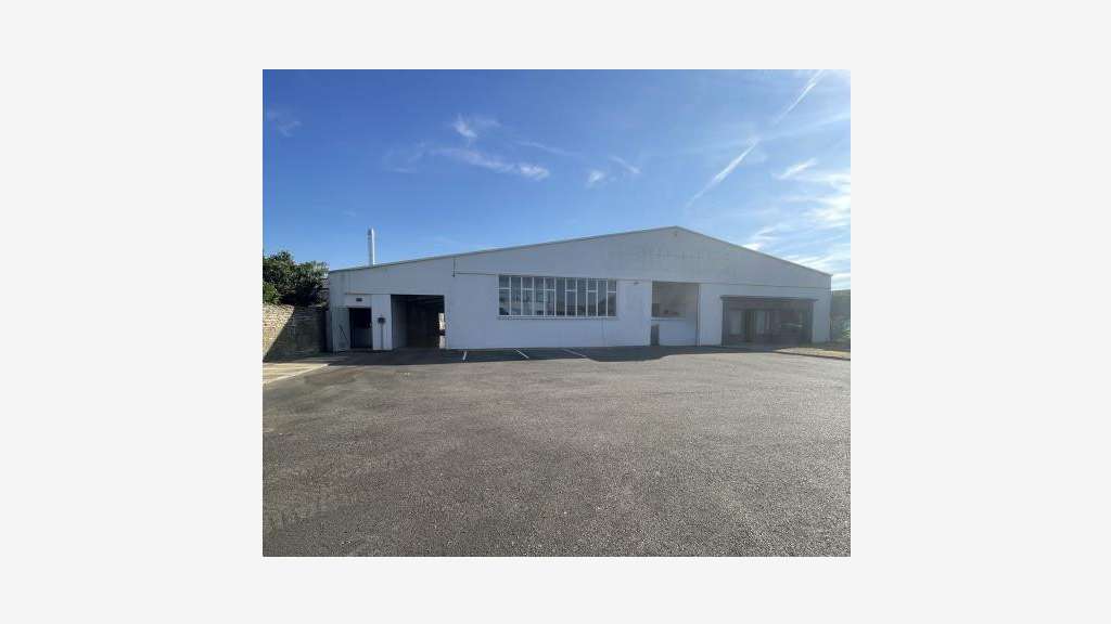 LOCAL D'ACTIVITE