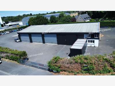 À VENDRE / À LOUER - LOCAL D'ACTIVITES 1 560 M² - 