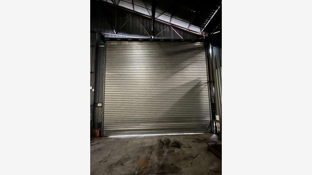AV entrepôt local industriel 2000m² Yzeure-Moulins
