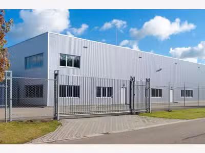 A vendre local d'activité 2680m² La Roche/Yon Sud