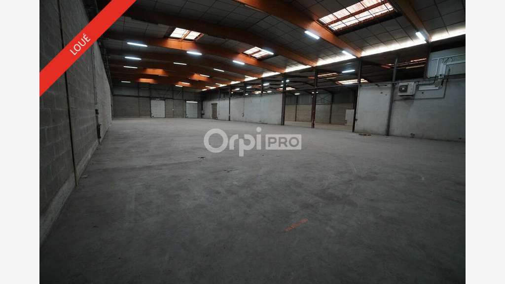 Local d'activité 1000m² à vendre secteur Dijon Est