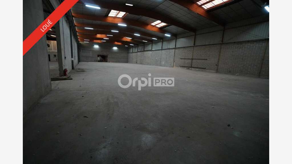 Local d'activité 1000m² à vendre secteur Dijon Est
