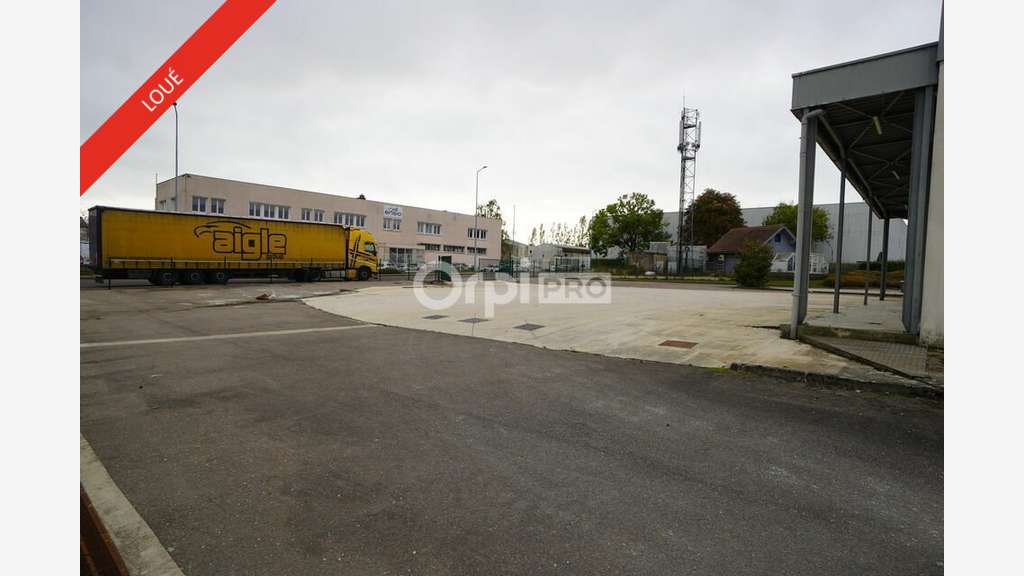 Local d'activité 1000m² à vendre secteur Dijon Est
