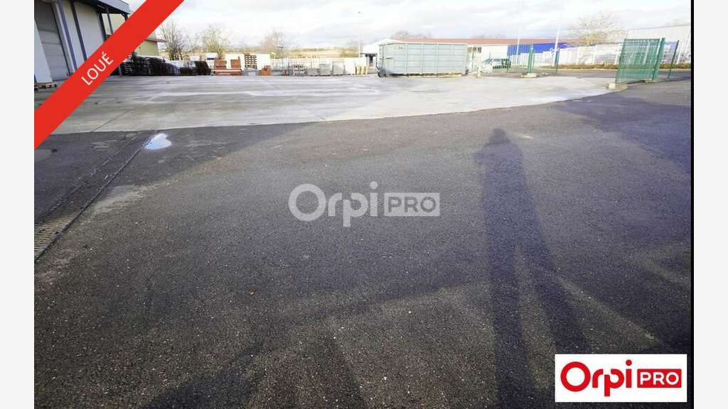 Local d'activité 1000m² à vendre secteur Dijon Est