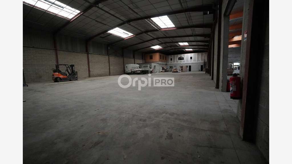 Local d'activité 1250m² à vendre secteur Dijon Est