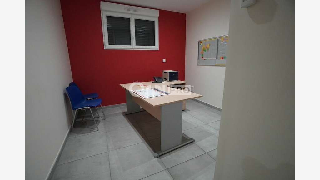 Local d'activité 1250m² à vendre secteur Dijon Est