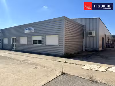 Exclu locaux d'activités à vendre sur Saint-Cannat