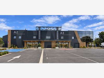 AV local d’activité réhabilité 1250m² au Rheu 