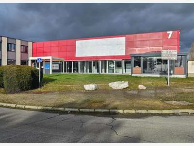 A vendre bâtiment indépendant 1 850m² ZAC Le Rheu