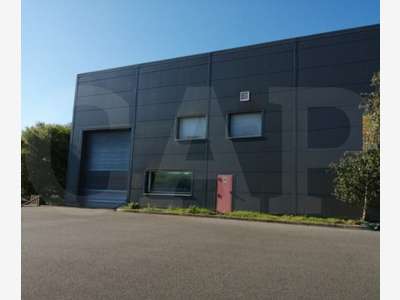 A vendre local d'activité 304m² ZI de Kervignac