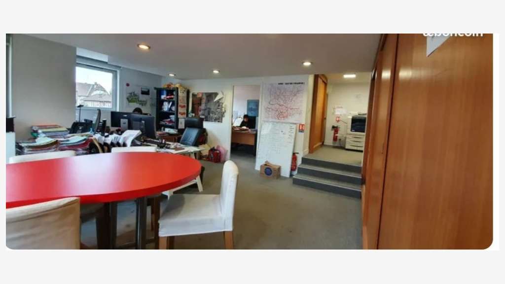 AV magnifique local d'activités 246m² à Enghien