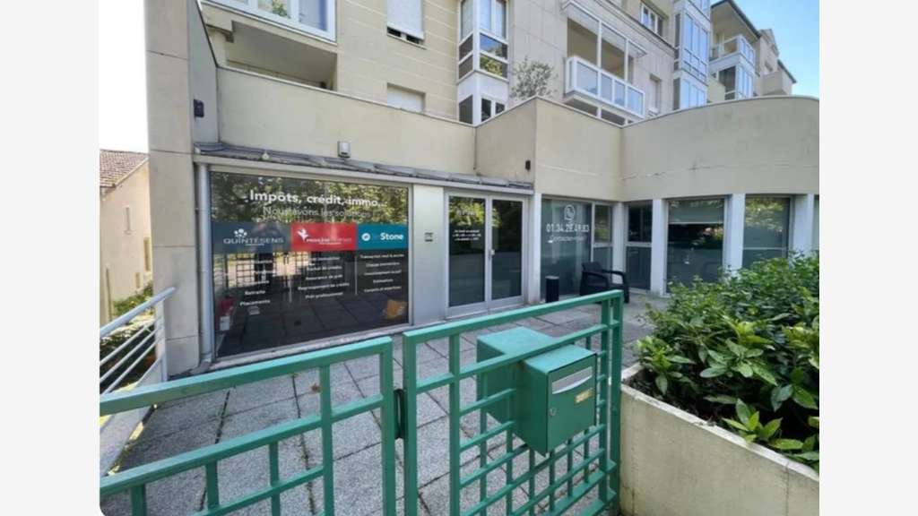 AV magnifique local d'activités 246m² à Enghien