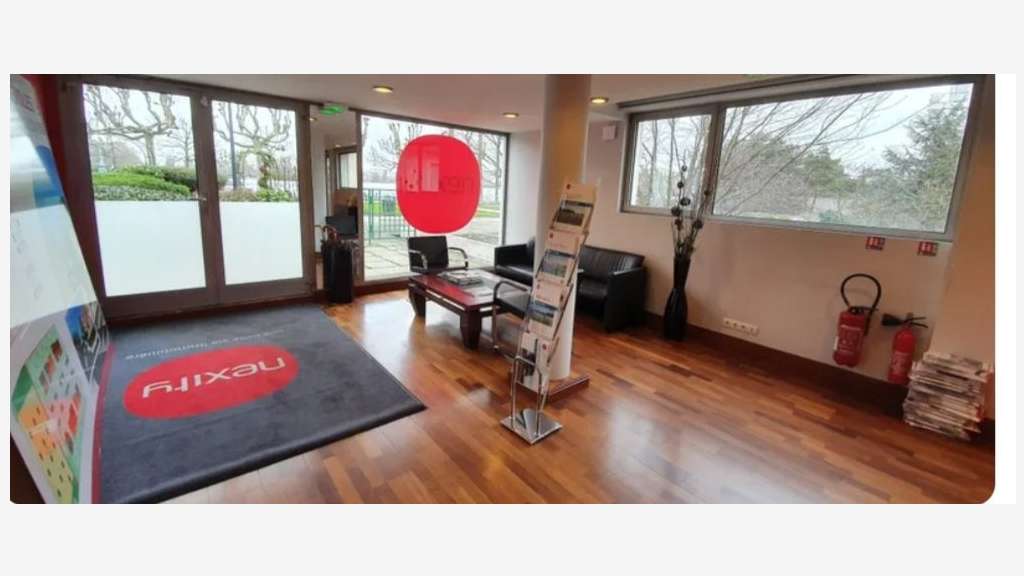 AV magnifique local d'activités 246m² à Enghien