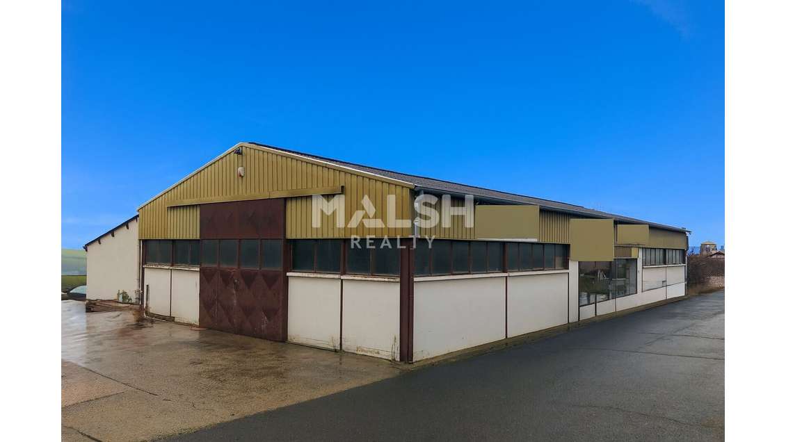 Vente local d'activité 555m² sur 2715m² à Coise