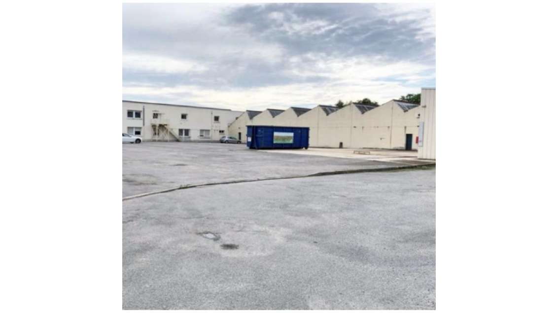 À vendre local d'activités 4400m² à Romorantin