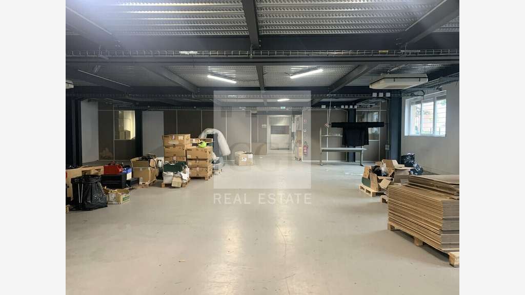Vente local d'activités 2005m² à Villeurbanne
