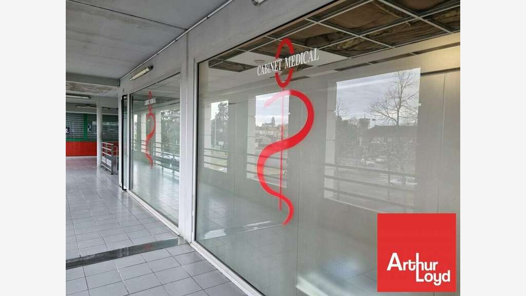 Cellules commerciales R+1 à vendre à Poitiers
