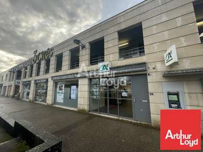 Cellules commerciales R+1 à vendre à Poitiers