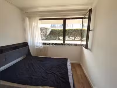 Atelier aménagé 1174m² à Châtenay-Malabry