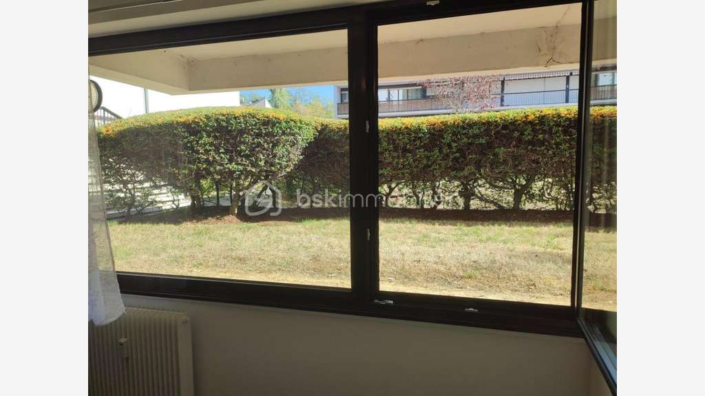 Atelier aménagé 1174m² à Châtenay-Malabry