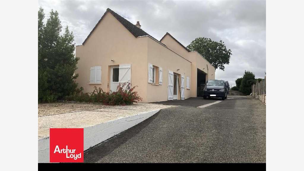 A vendre local commercial de 120m² à Châteaudun