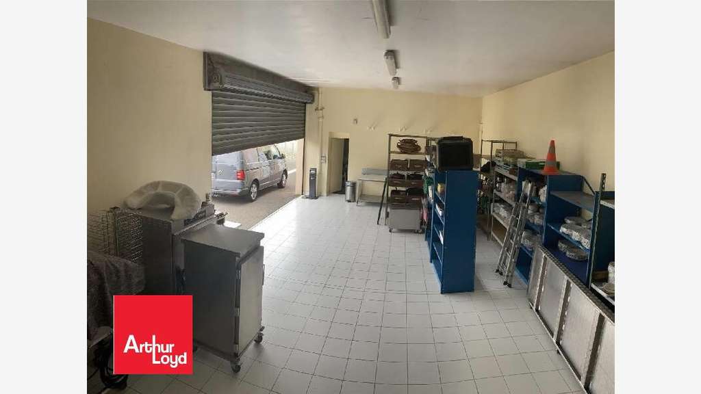 A vendre local commercial de 120m² à Châteaudun