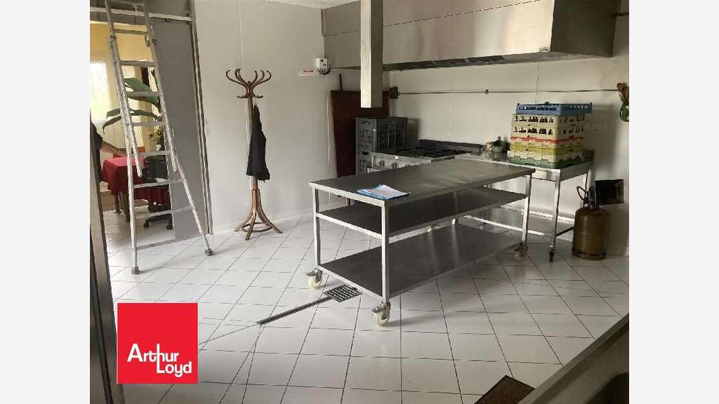 A vendre local commercial de 120m² à Châteaudun