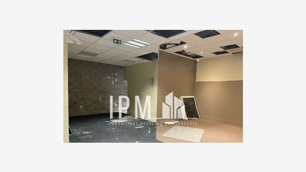 Vente local commercial de 182m² à Marseille 13006
