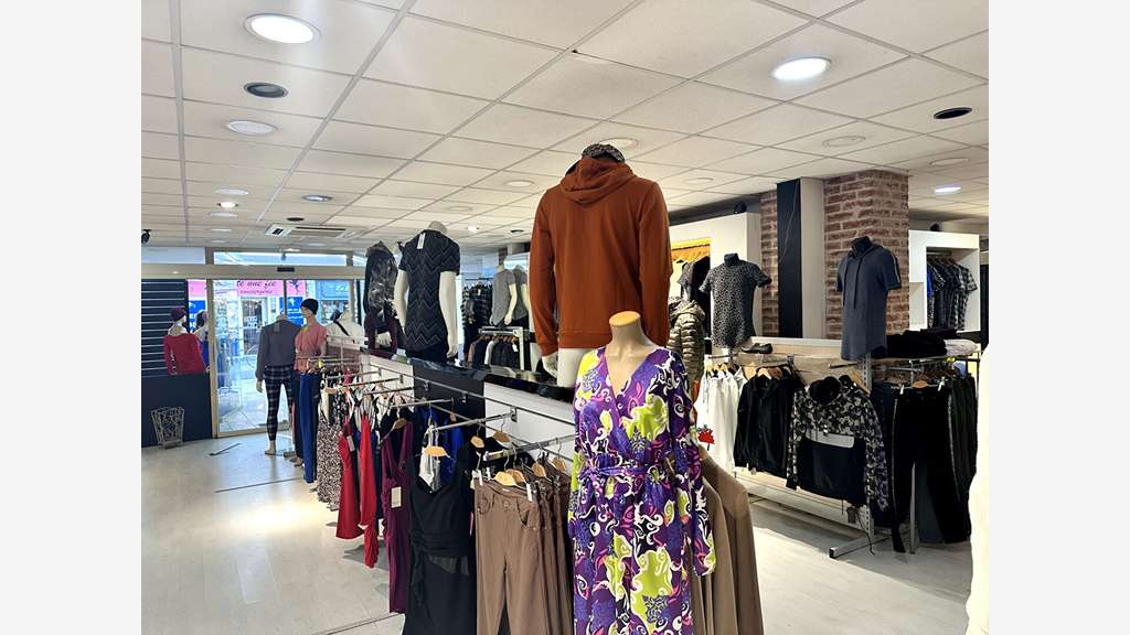 A vendre local commercial 200m² hyper centre Agen