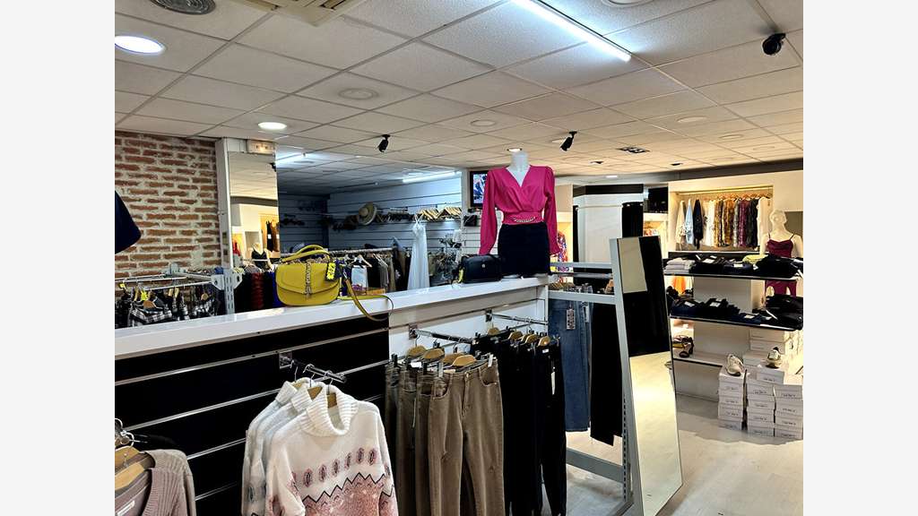 A vendre local commercial 200m² hyper centre Agen