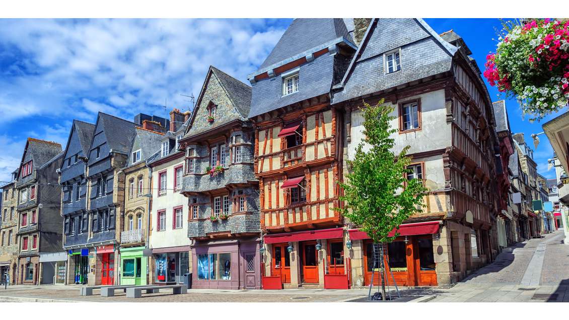 Vente local d'activité 1300m² axe passant Lannion