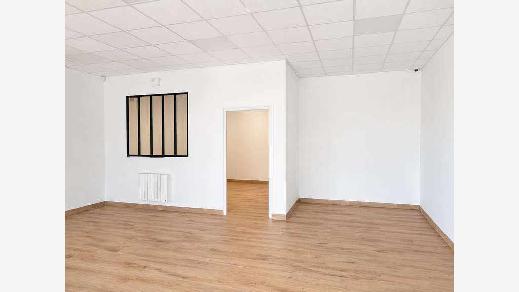 A vendre local commercial 120m² à Auray Ouest