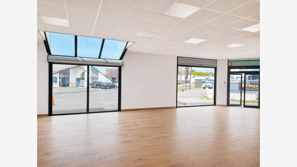 A vendre local commercial 120m² à Auray Ouest