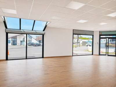 A vendre local commercial 120m² à Auray Ouest
