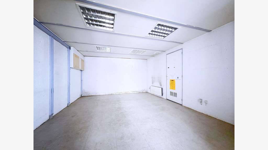Murs local 88m² à vendre à l'entrée de Voiron