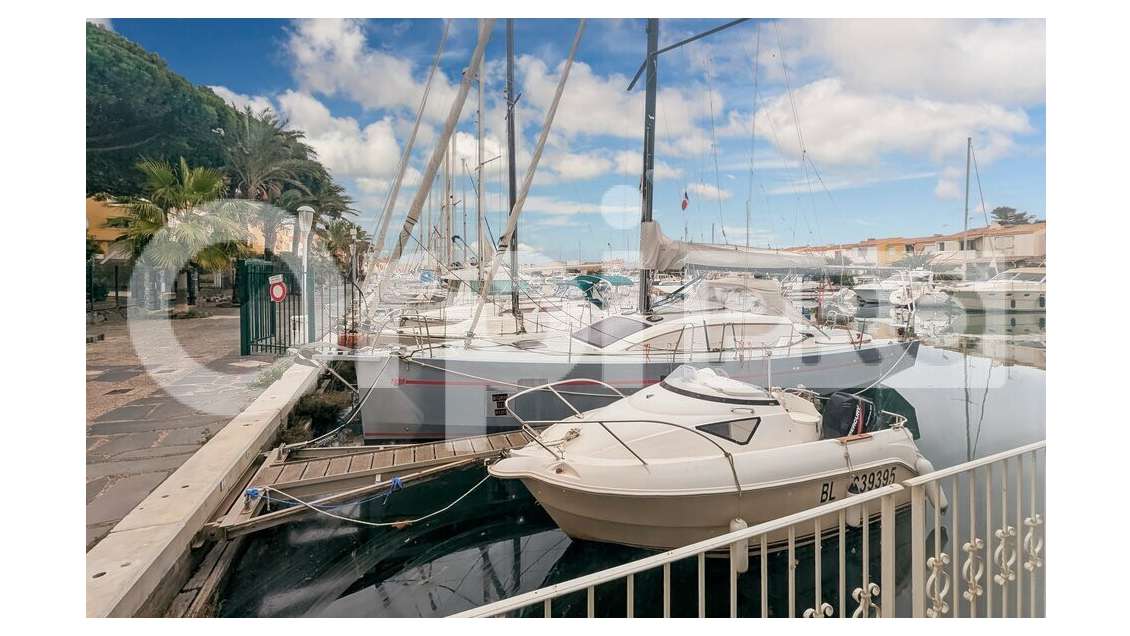 A VENDRE CAP D'AGDE MURS COMMERCIAUX