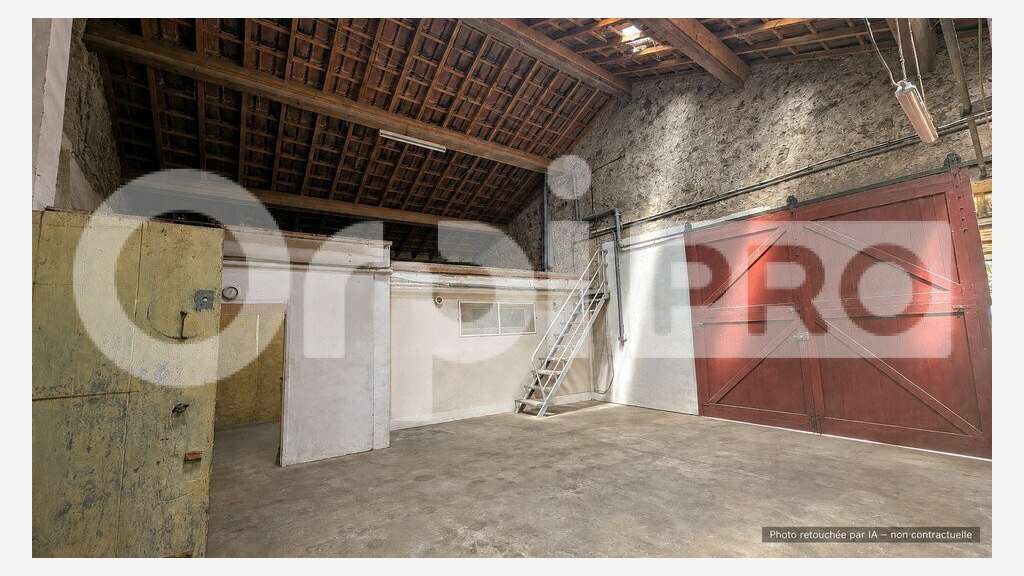 Local commercial 192m² à vendre à Agde 