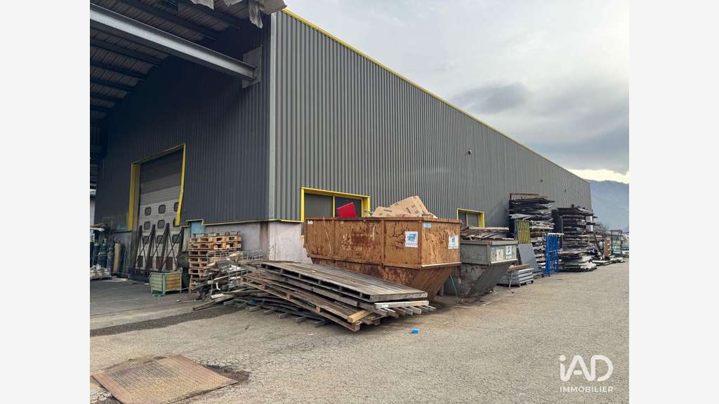 Vente bâtiment industriel 870m² à Aigueblanche