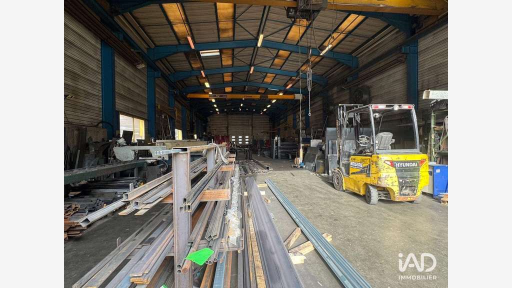 Vente bâtiment industriel 870m² à Aigueblanche
