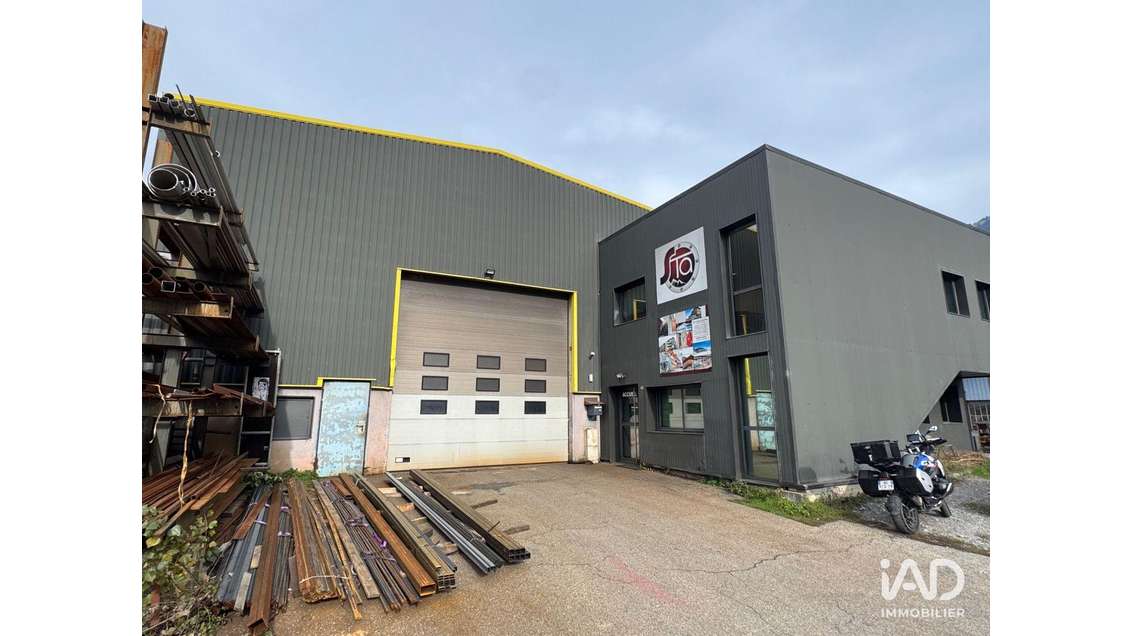 Vente bâtiment industriel 870m² à Aigueblanche
