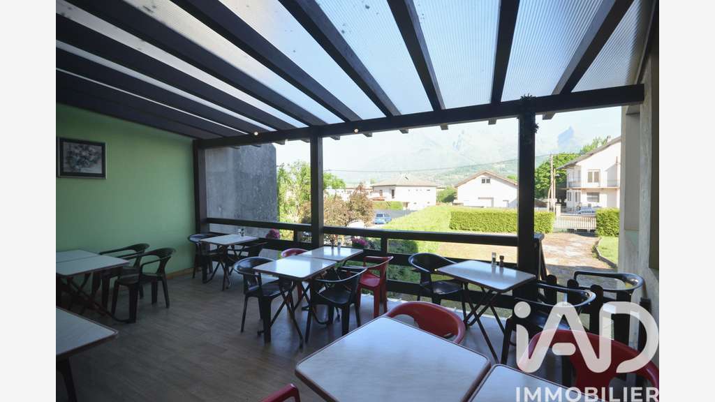 Vente immeuble avec salle de restau à Albertville