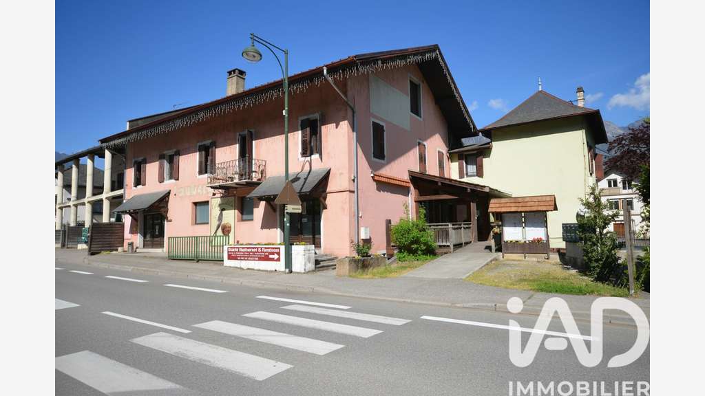 Vente immeuble avec salle de restau à Albertville