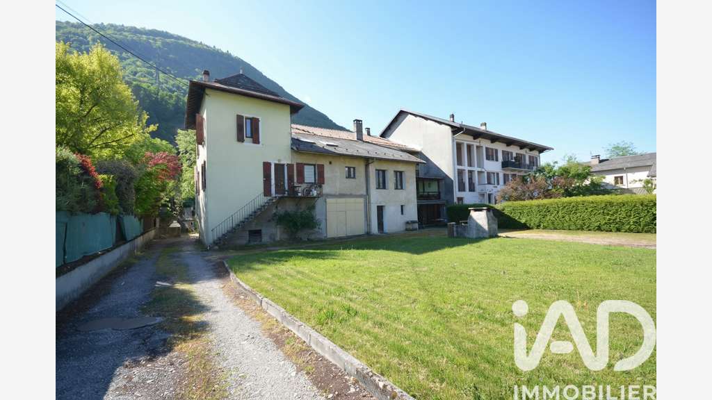 Vente immeuble avec salle de restau à Albertville