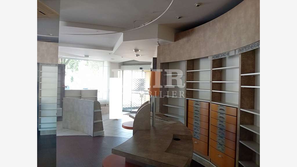 AV local 115m² + appart quartier vivant d'Alençon