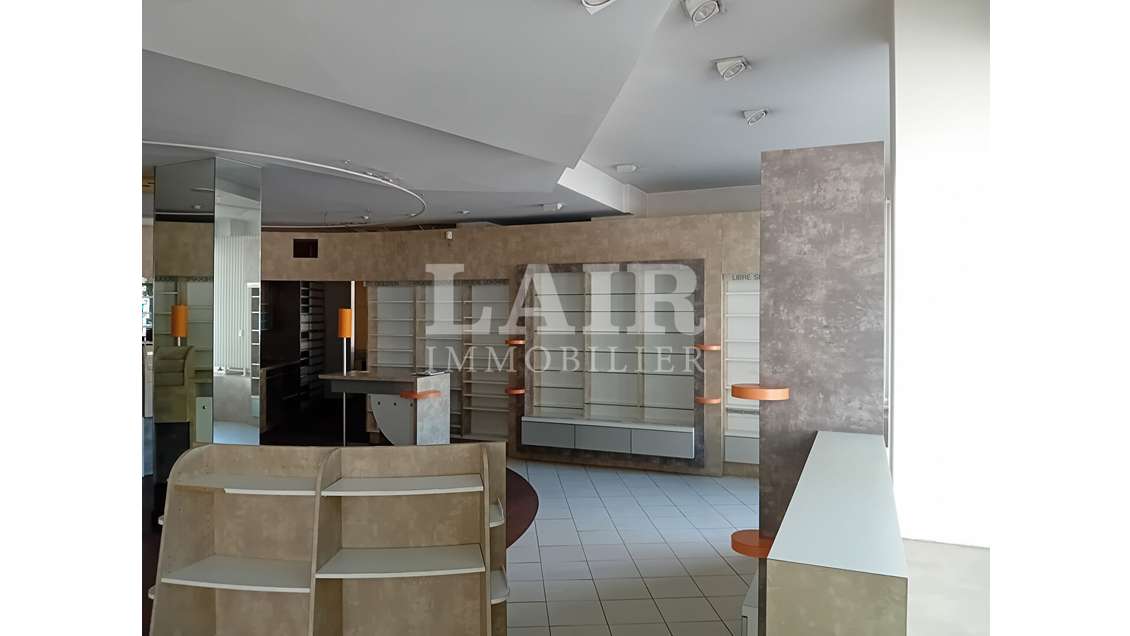 AV local 115m² + appart quartier vivant d'Alençon 