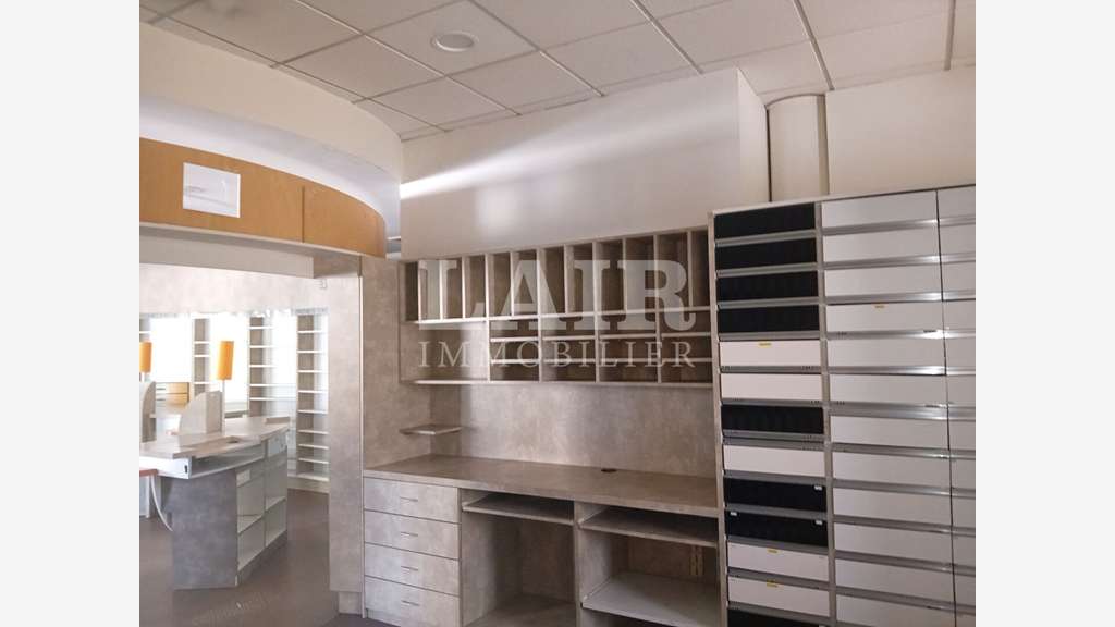 AV local 115m² + appart quartier vivant d'Alençon